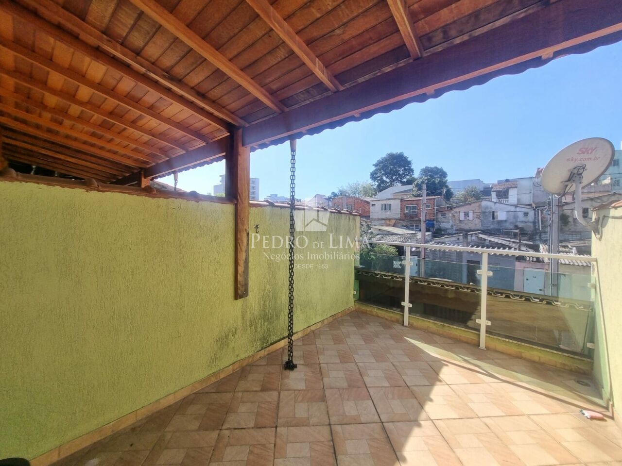 Sobrado Frontal Residencial de 2 suítes na Vila Costa Melo com 2 Vagas - Ponte Rasa