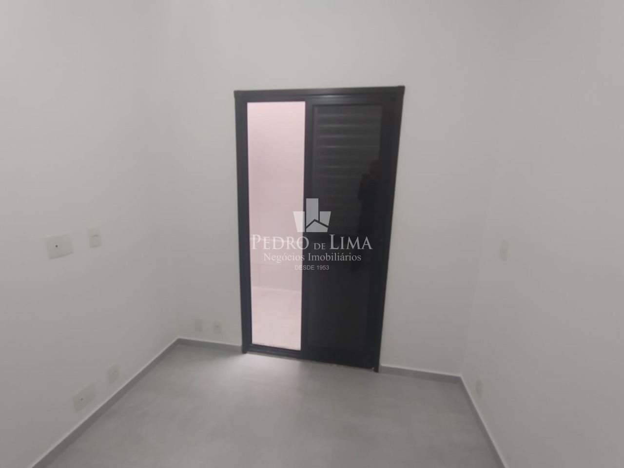  Apartamento Studio unidades a 50 mts da avenida Calim Eid - Vila Ré