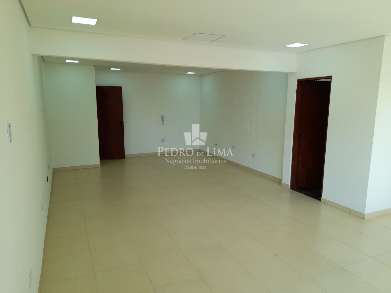 imagem do imovel Sala Comercial na Av. São Miguel , Vila Buenos Aires, com 50 m². ref: PE43371
