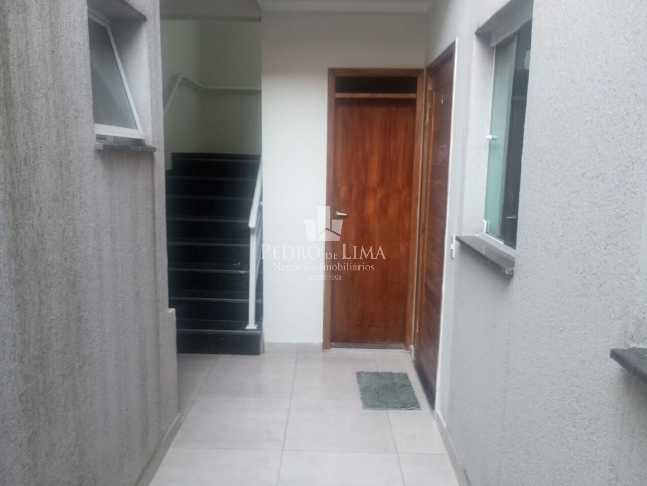 Apartamento 42m²  2 dormitórios na região da Ponte Rasa