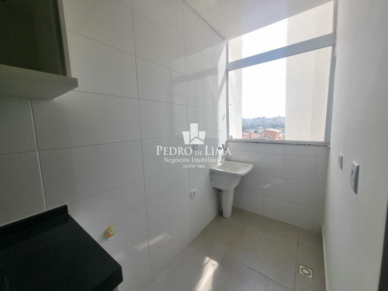 Apartamento Studio de 2 Quartos, sala, cozinha e Banheiro com 40m² na Penha sem vaga - Penha