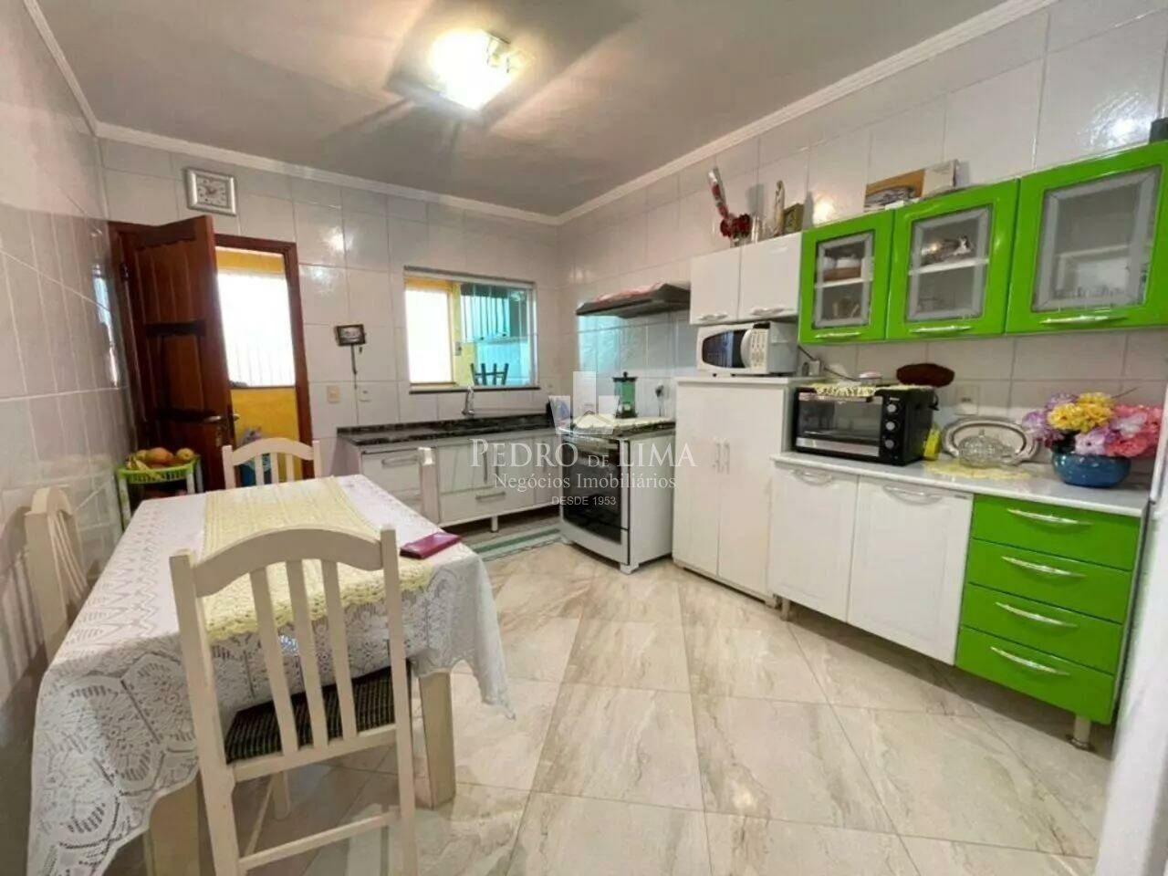 imagem do imovel Sobrado com 3 Dormitórios sendo 1 Suíte , sacada e 4 vagas de garagem na Penha ref: PE43406