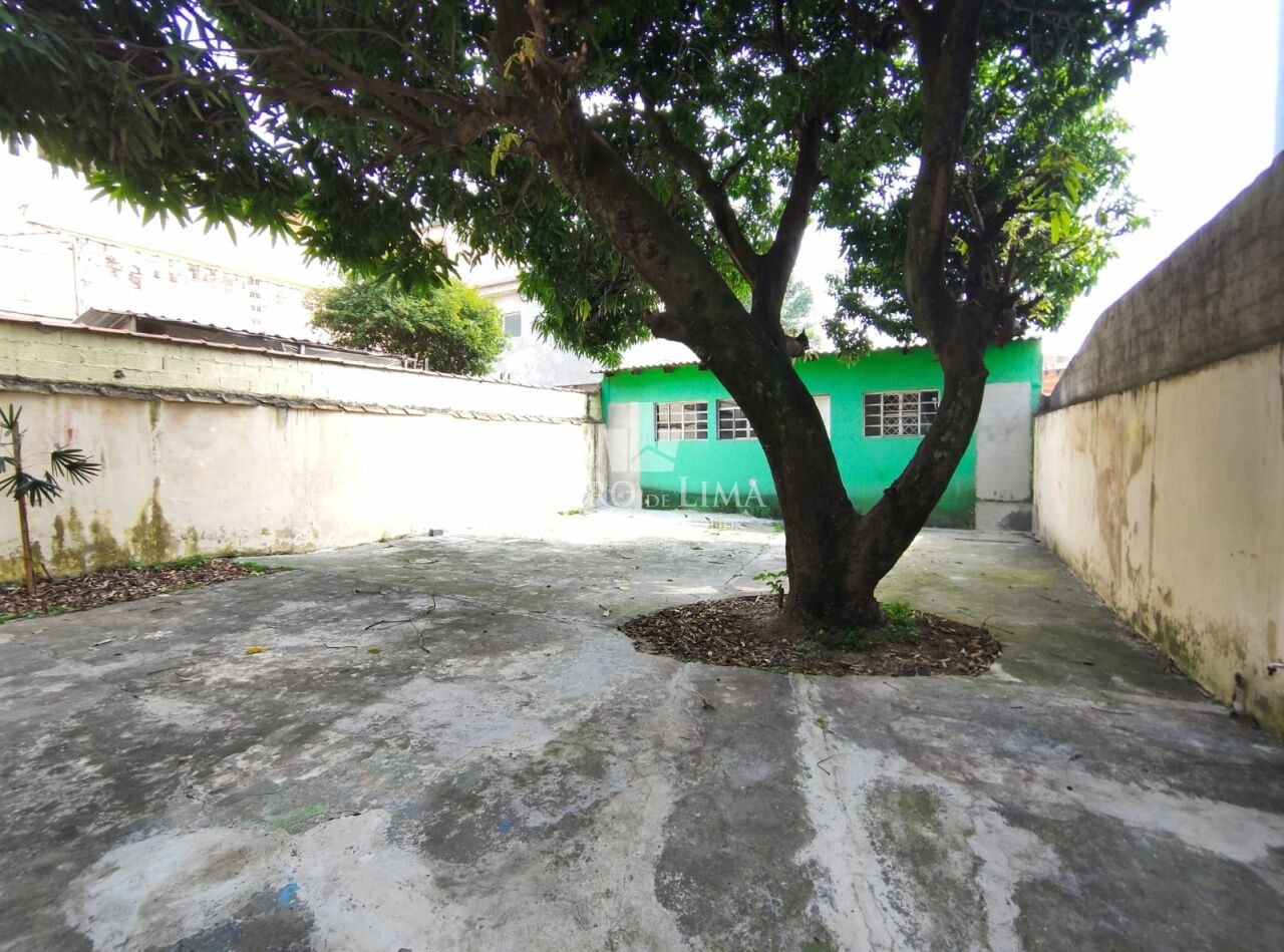 Sobrado frontal na regão da Vila Domitila - Ponte Rasa