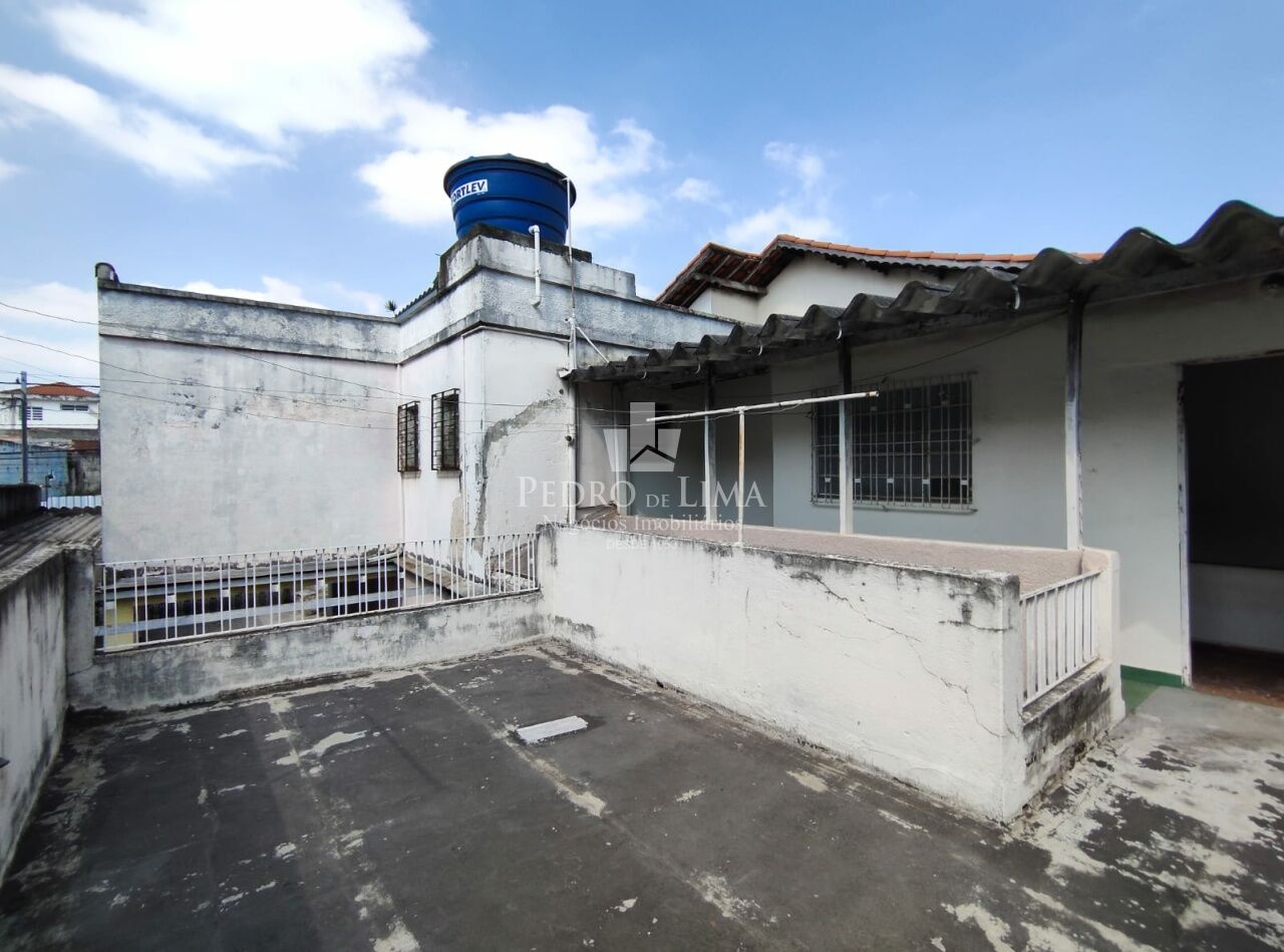 Sobrado frontal na regão da Vila Domitila - Ponte Rasa