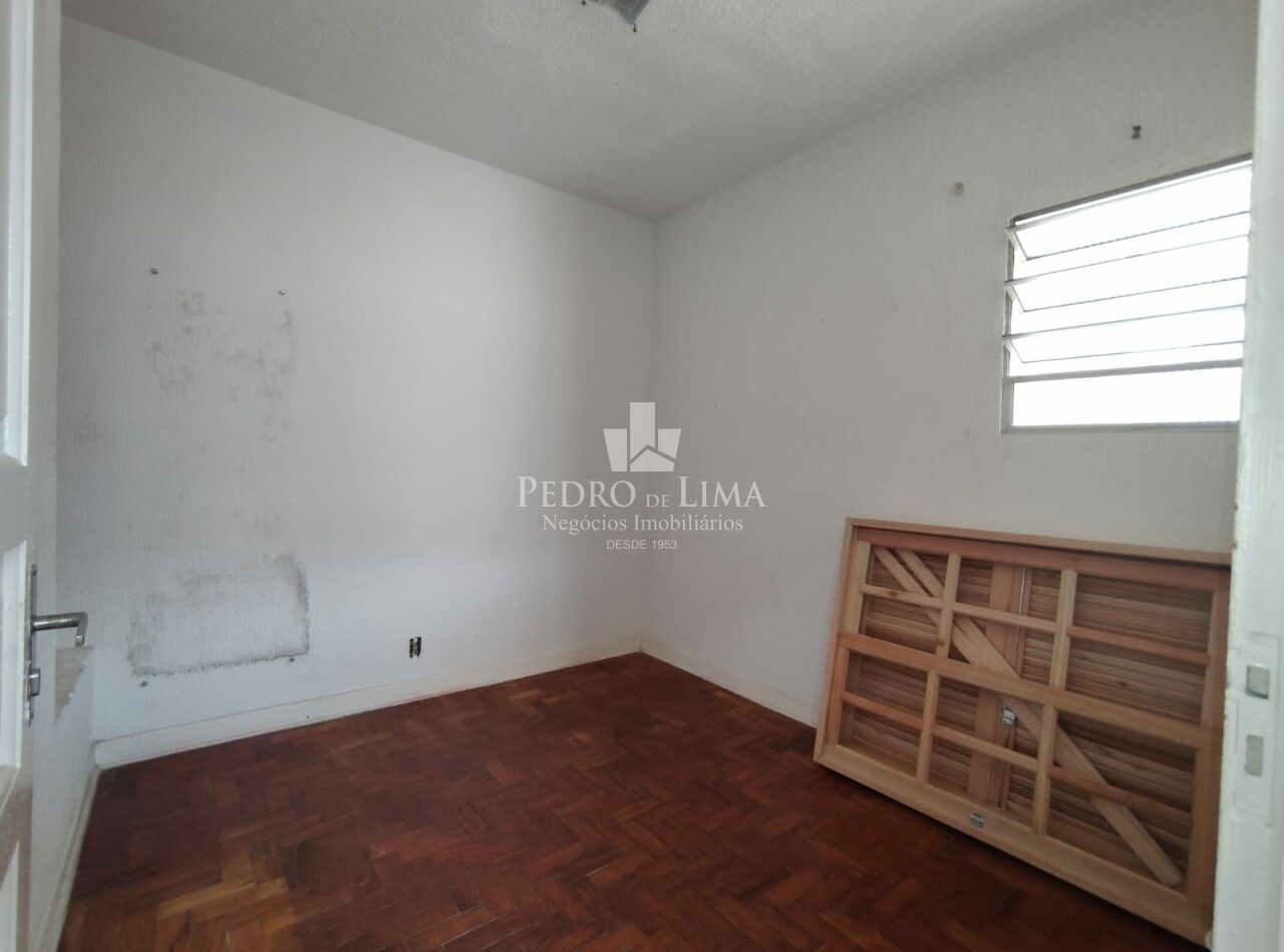 Sobrado frontal na regão da Vila Domitila - Ponte Rasa
