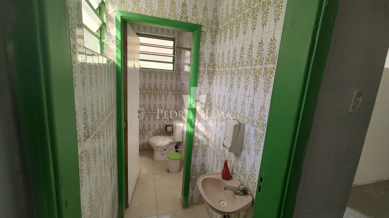 Salão comercial de 160 m², no Ermelino Matarazzo, próximo a Estação Engenheiro Goulart