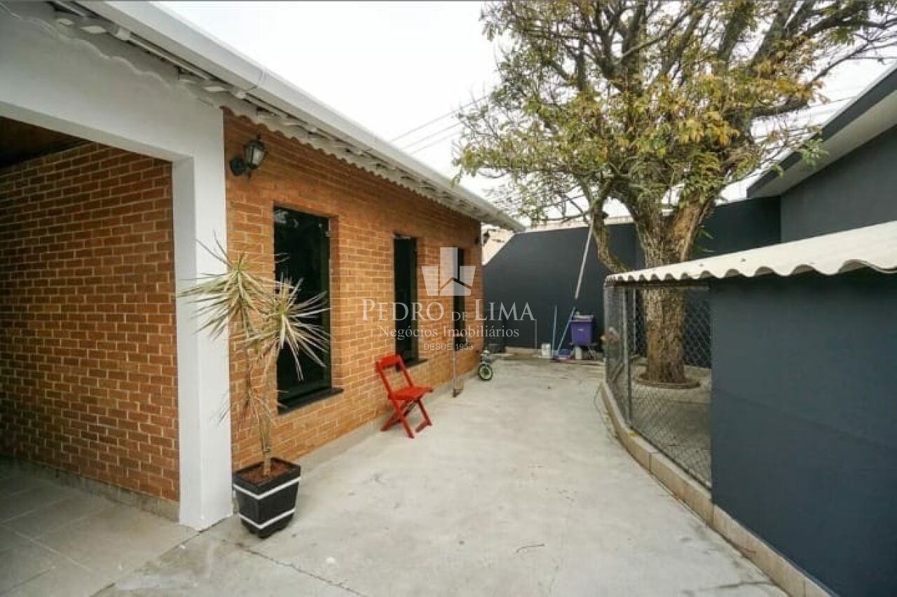 Casa Terrea 3 Quartos,1 Suite, 4 vagas e Quintal na Vila Matilde