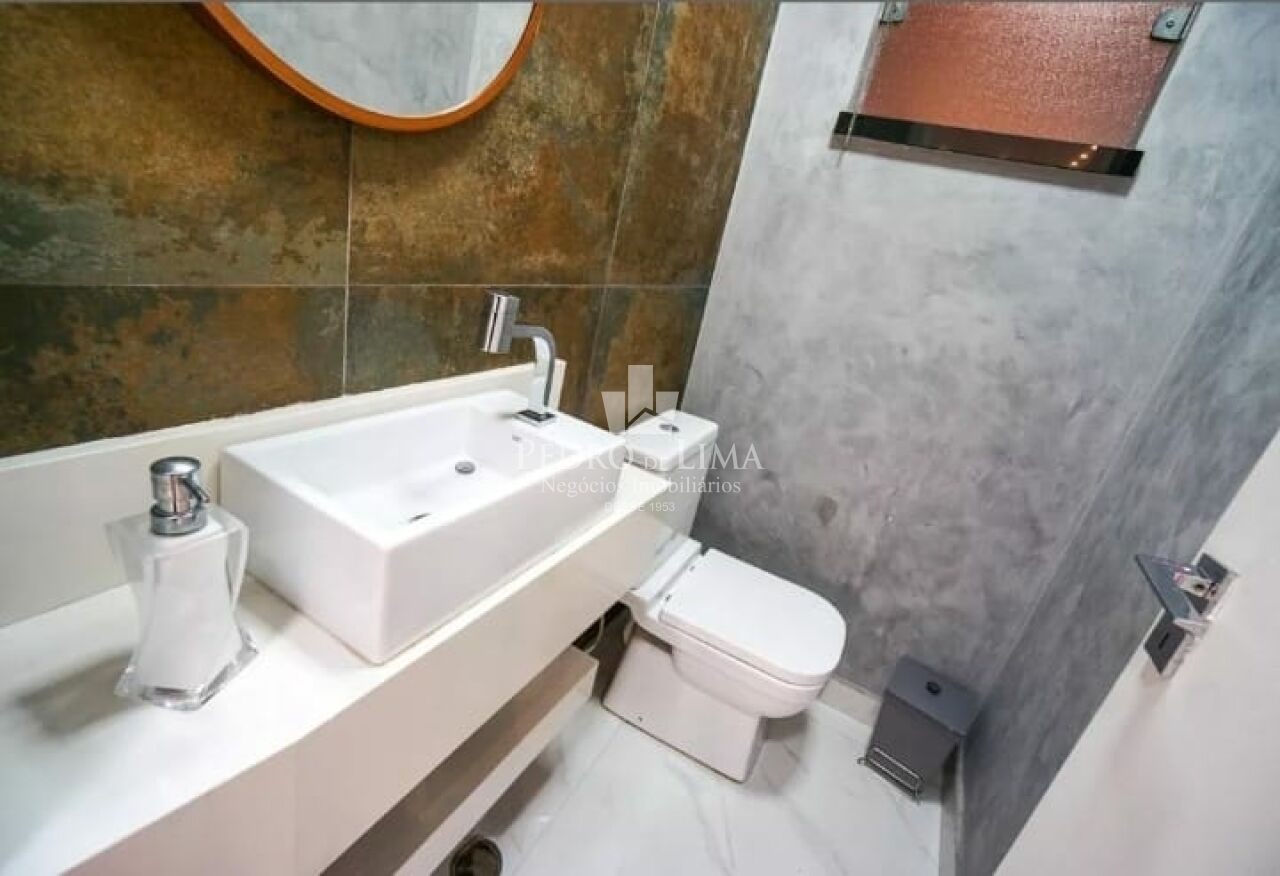 Casa Terrea 3 Quartos,1 Suite, 4 vagas e Quintal na Vila Matilde