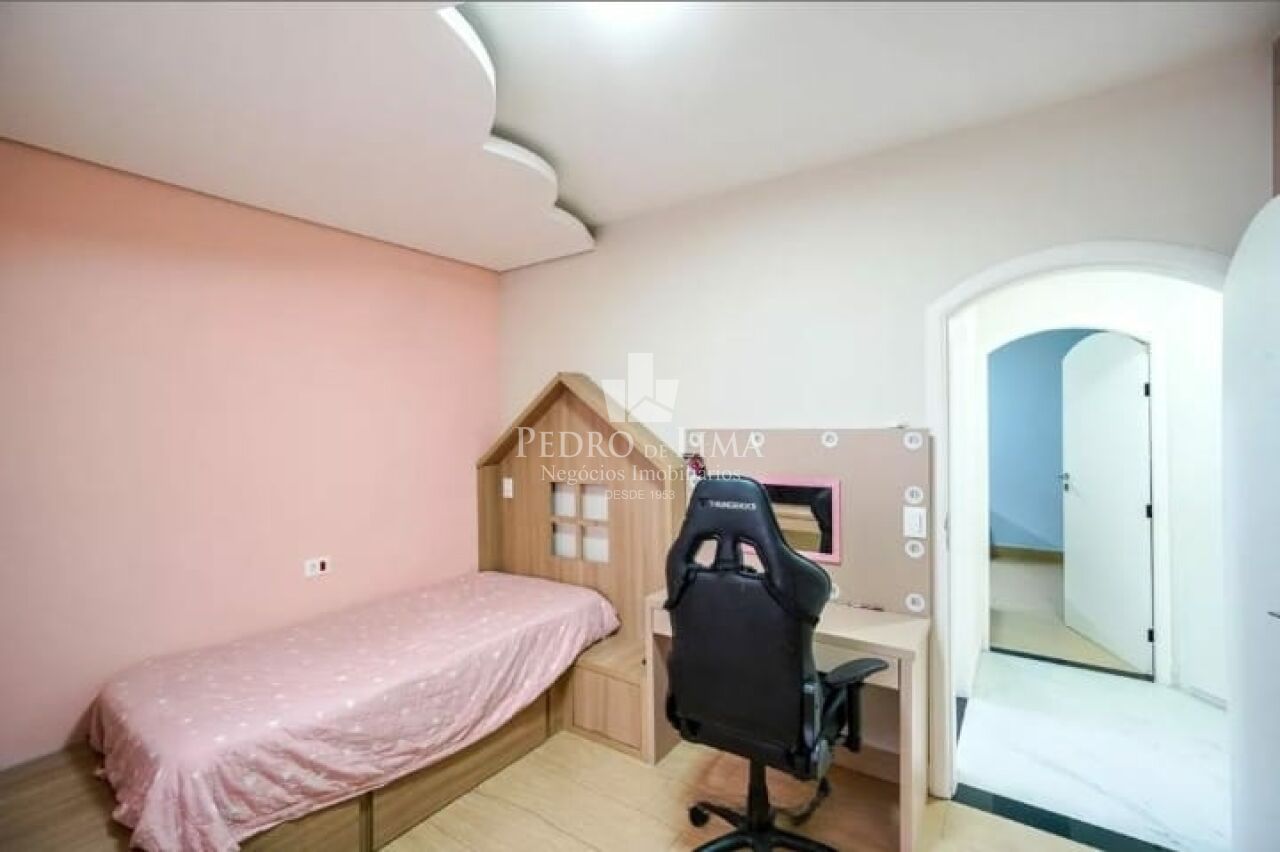 Casa Terrea 3 Quartos,1 Suite, 4 vagas e Quintal na Vila Matilde
