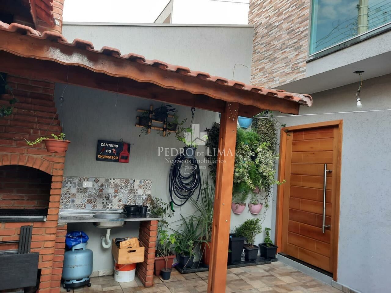 Sobrado frontal dois dormitórios na Vila Esperança - Penha