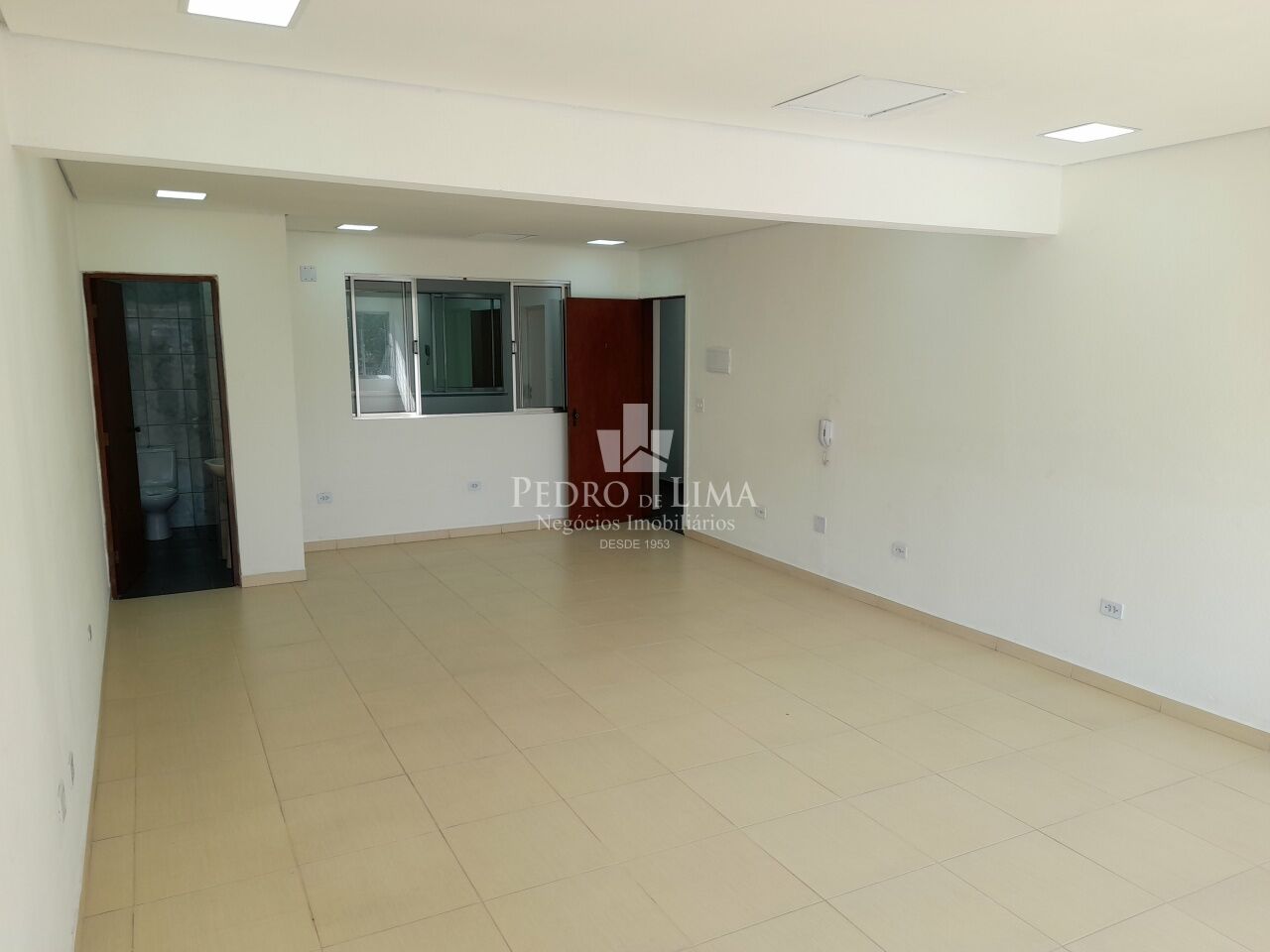 imagem do imovel Sala Comercial na Av. São Miguel , Vila Buenos Aires, com 50 m². ref: PE43492