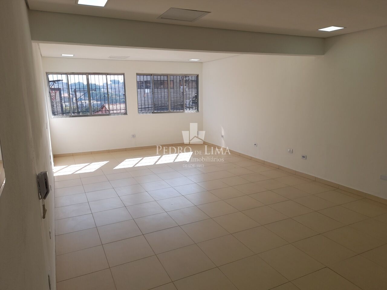 imagem do imovel Sala Comercial na Av. São Miguel , Vila Buenos Aires, com 50 m². ref: PE43492