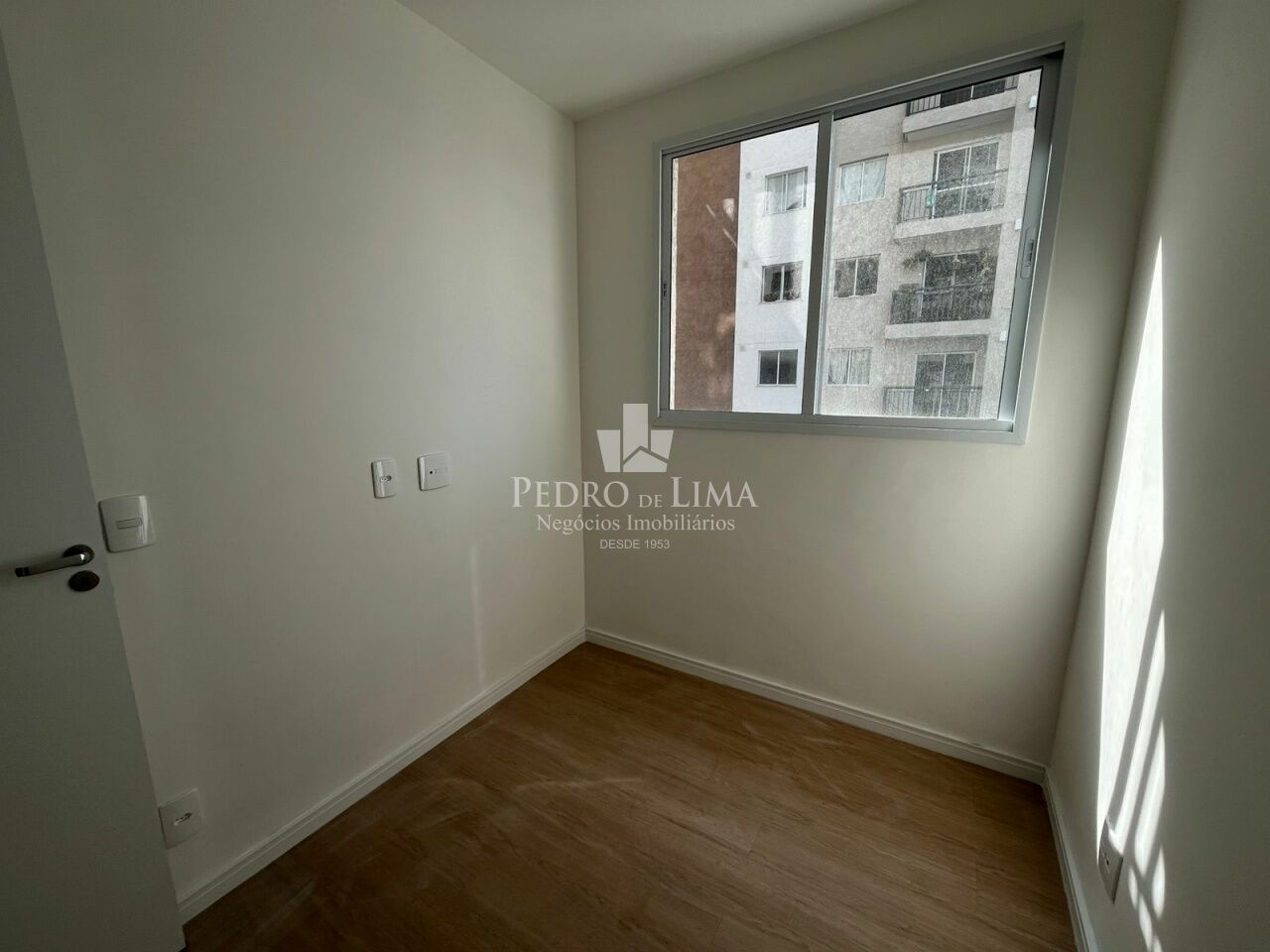Apartamento de 37 m² próximo o metro Guilhermina Esperança