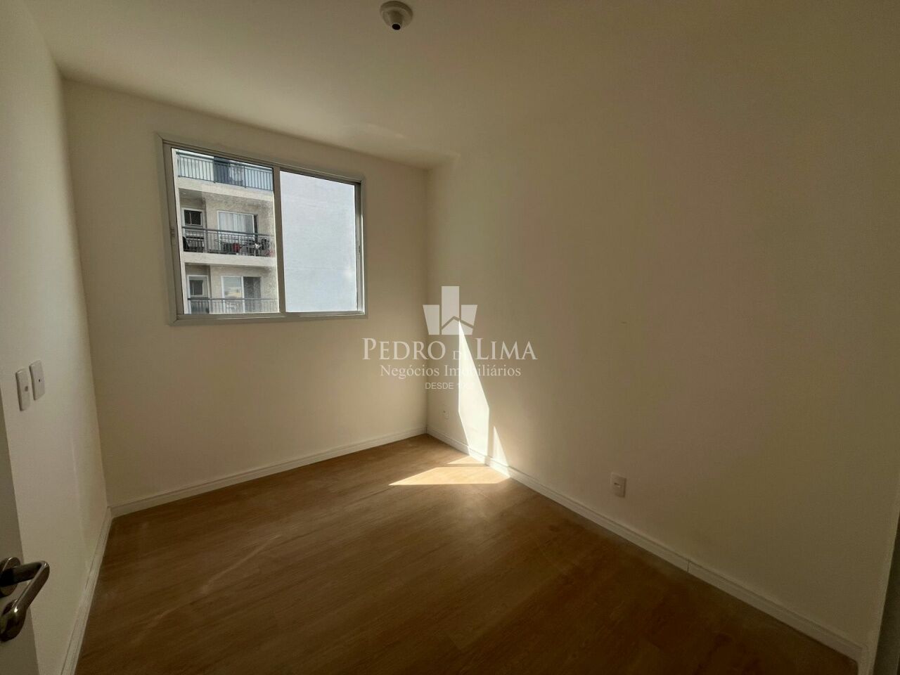Apartamento de 37 m² próximo o metro Guilhermina Esperança