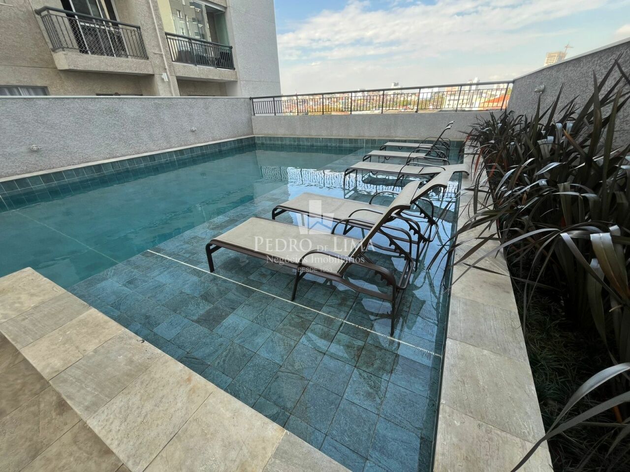 Apartamento de 37 m² próximo o metro Guilhermina Esperança