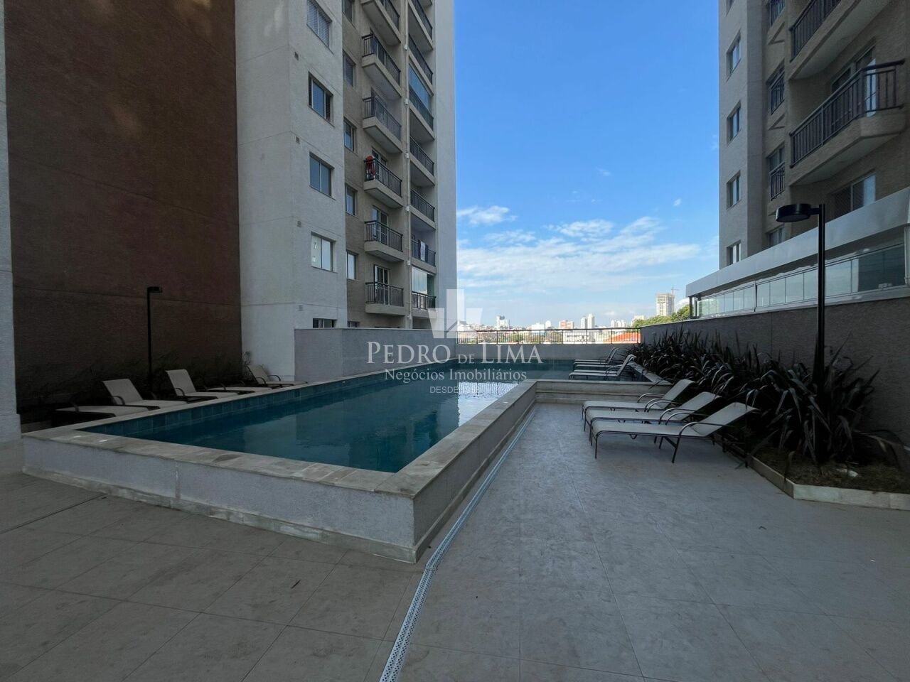 Apartamento de 37 m² próximo o metro Guilhermina Esperança