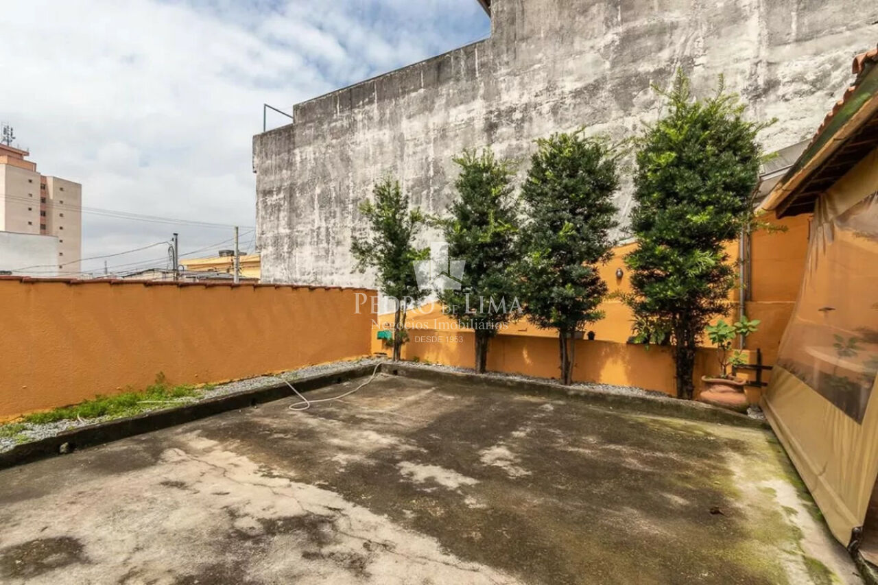 Casa terrea  com quartos amplos e quintal na Penha