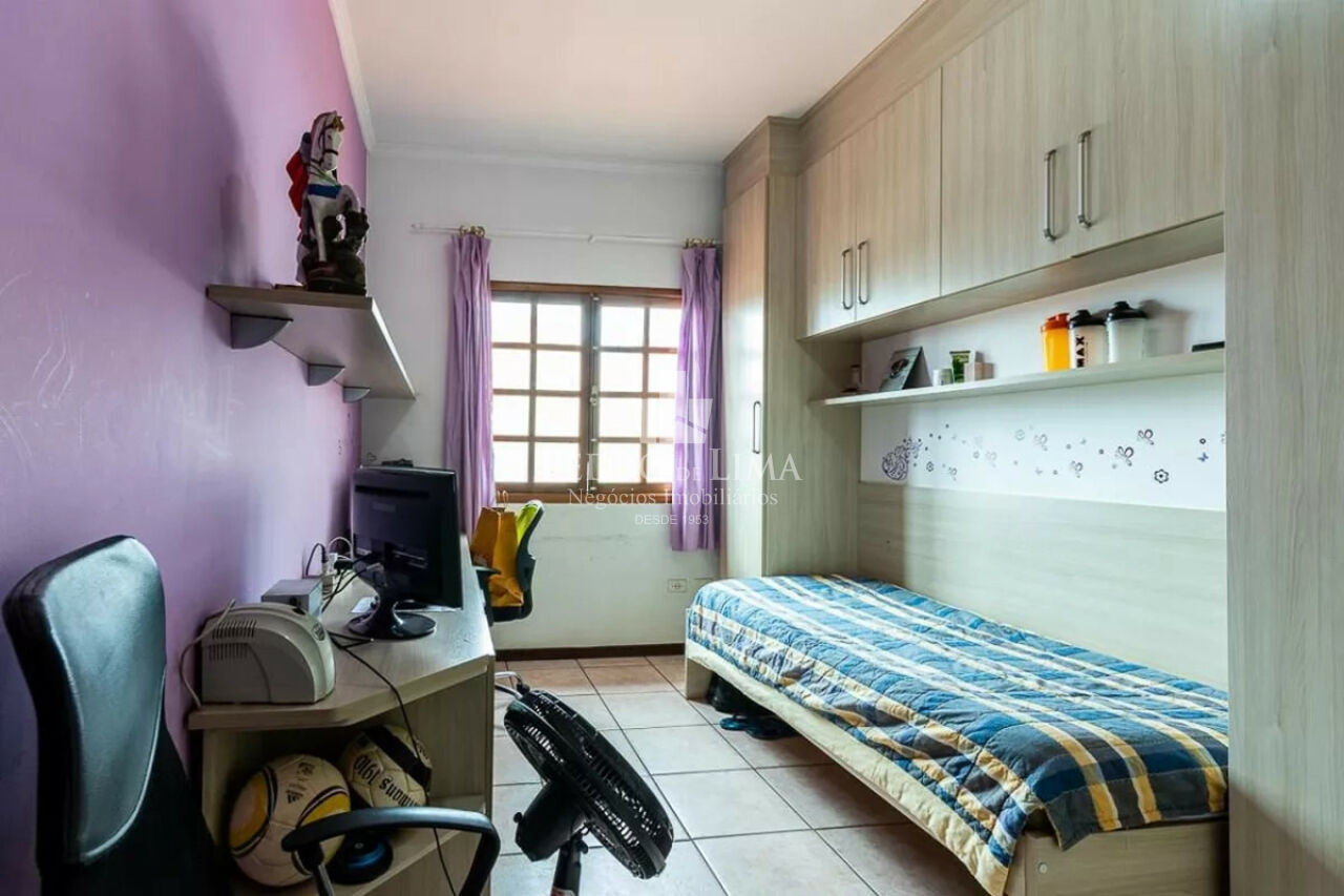 Casa terrea  com quartos amplos e quintal na Penha