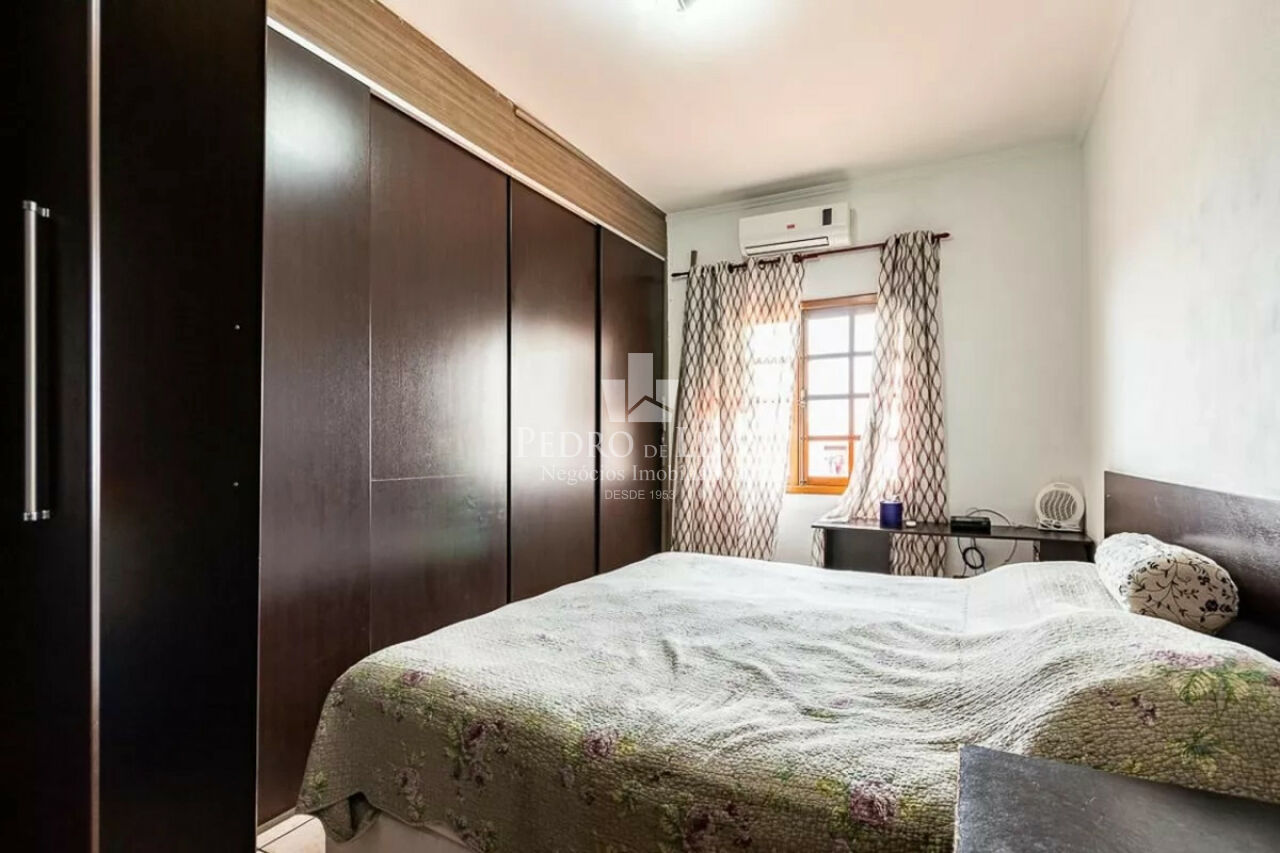 Casa terrea  com quartos amplos e quintal na Penha