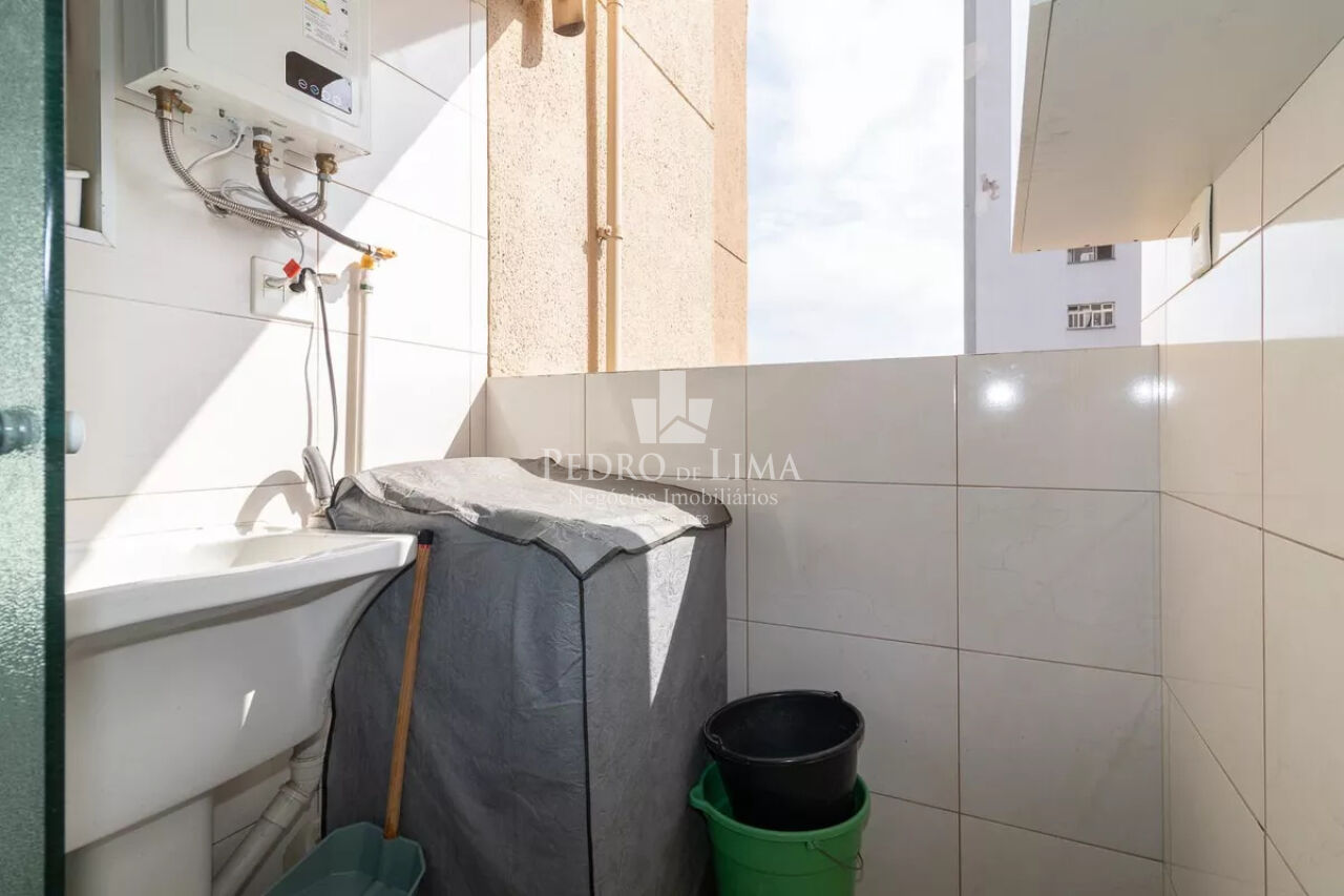 Apartamento três dormitórios na Penha.