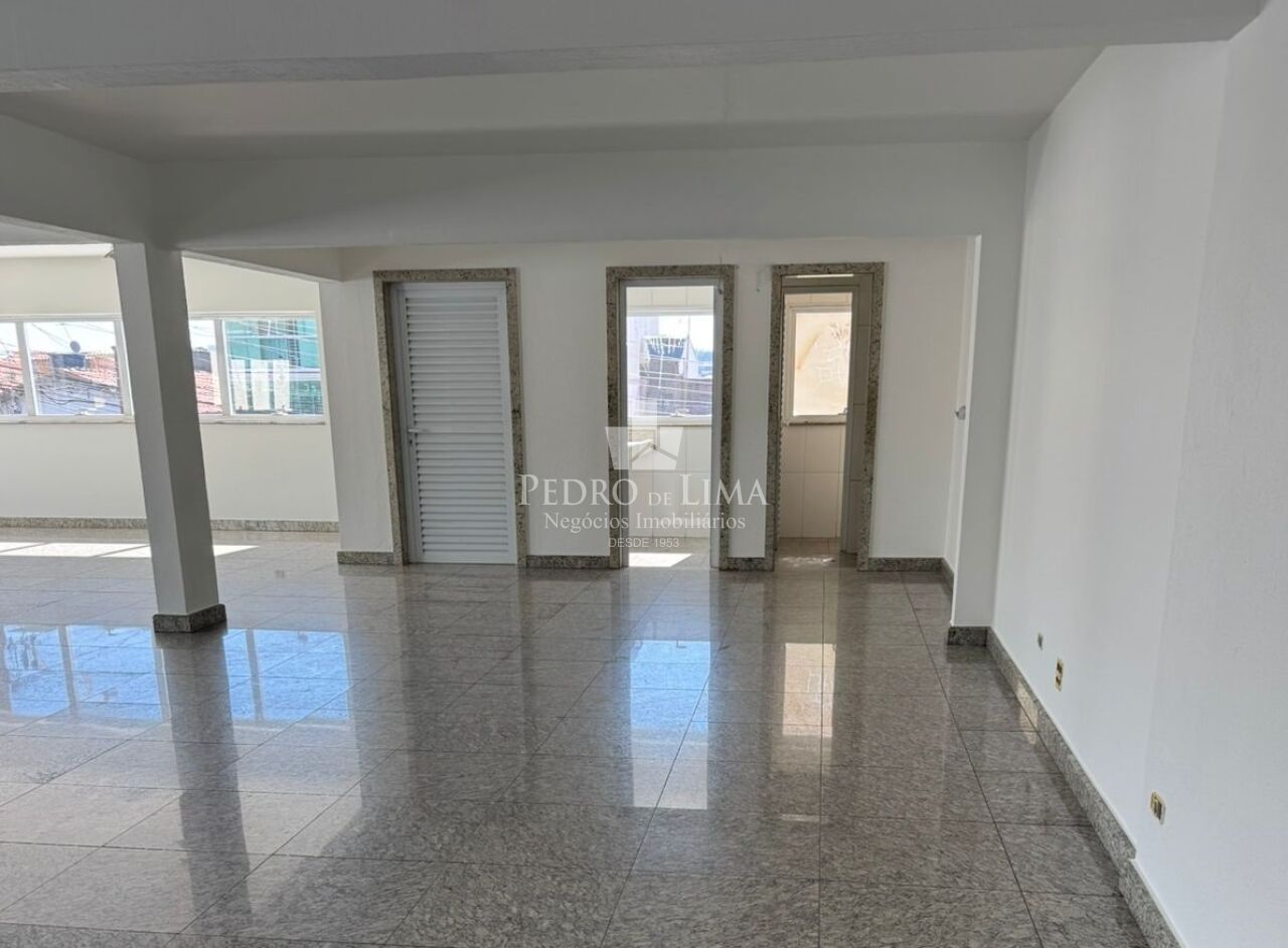 Salão Comercial em Itaquera, 500 m² útil excelente localização.