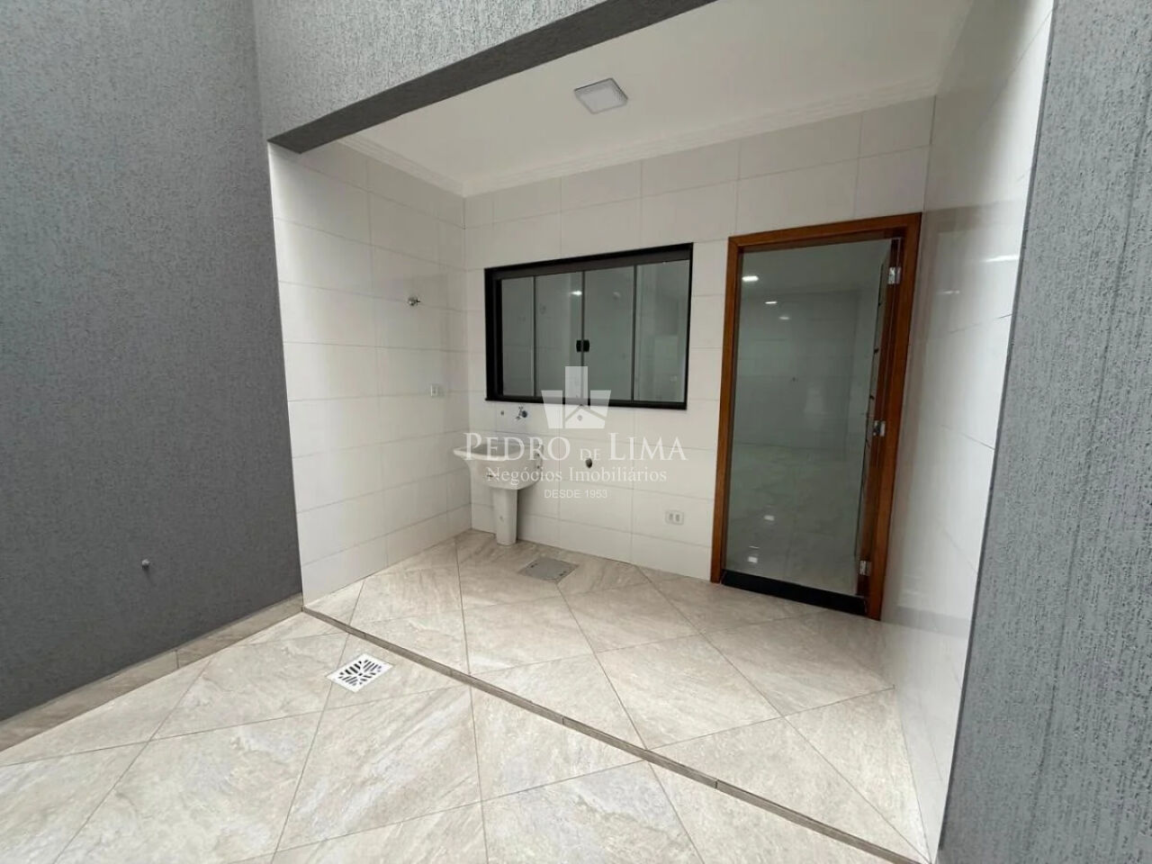 Sobrado Novo 3 dormitorios, 1 suite e 2 vagas no Arthur Alvim