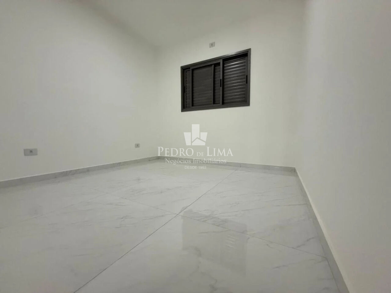 Sobrado Novo 3 dormitorios, 1 suite e 2 vagas no Arthur Alvim