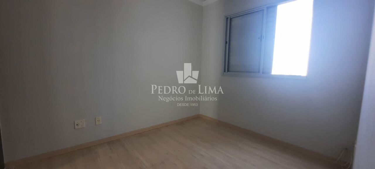 Apartamento com 3 Dormitórios, 1 Suite e Vaga na Penha