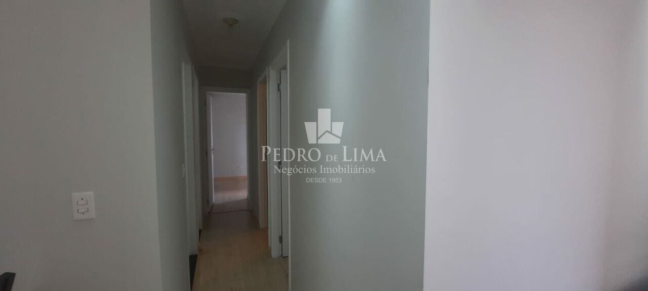 Apartamento com 3 Dormitórios, 1 Suite e Vaga na Penha