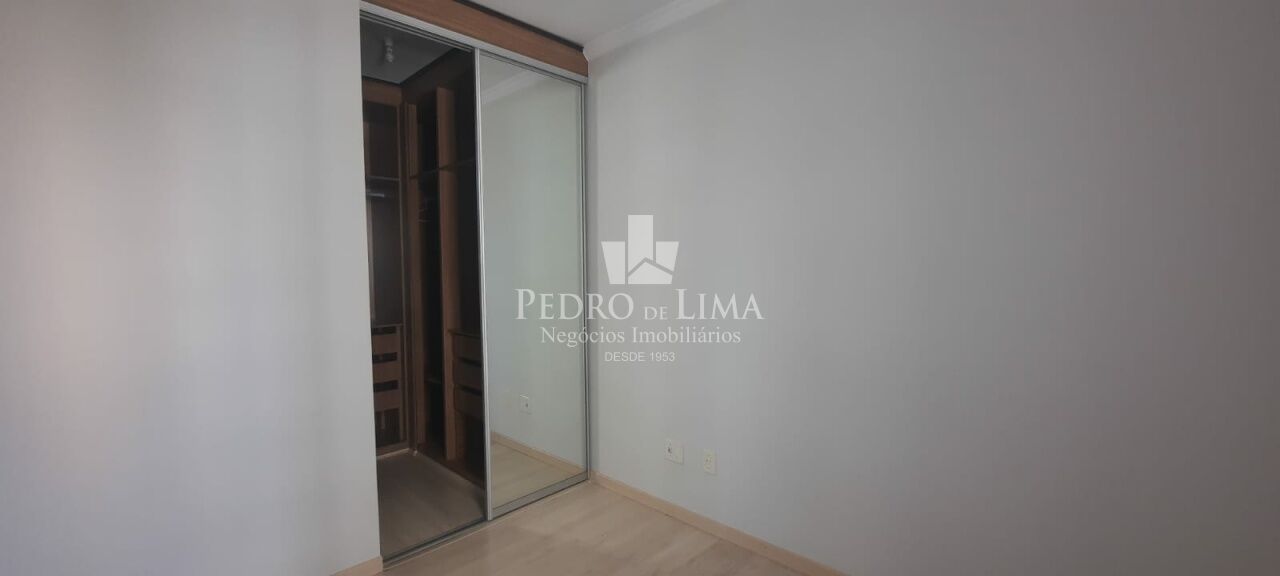 Apartamento com 3 Dormitórios, 1 Suite e Vaga na Penha