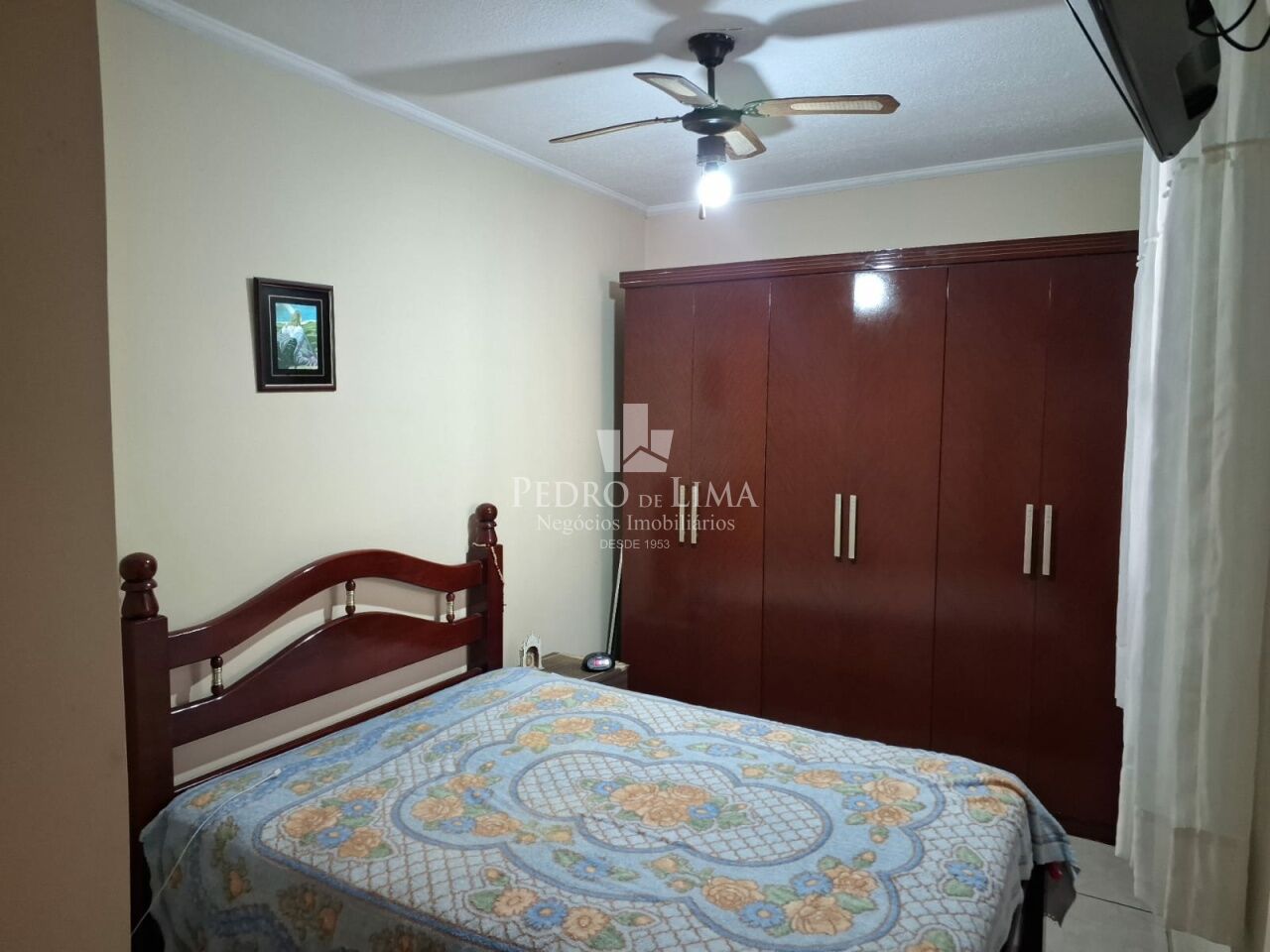 Casa terrea  na região do Cangaiba 