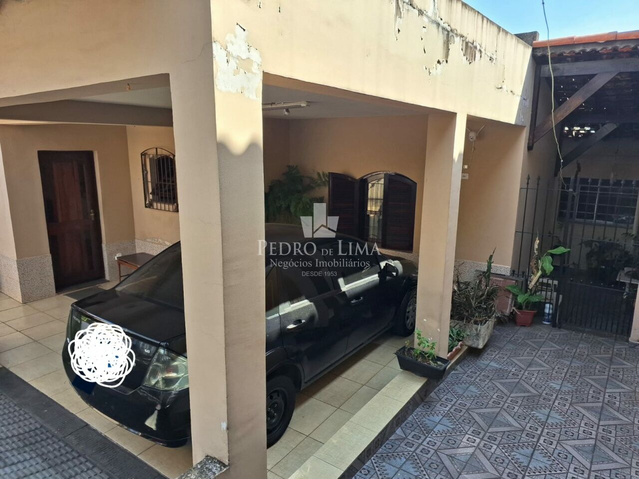 Casa terrea  na região do Cangaiba 