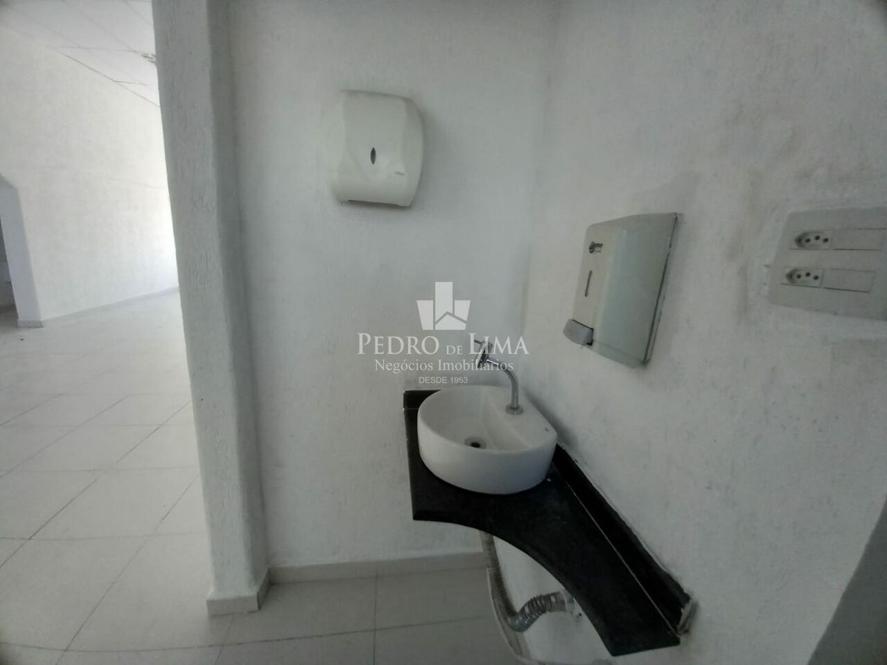 Salão comercial, 70m² no Cangaíba