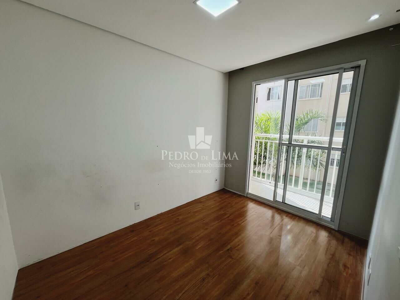imagem do imovel Apartamento 1 dormitorio com sacada na Vila Penteado - Cangaíba ref: PE43692