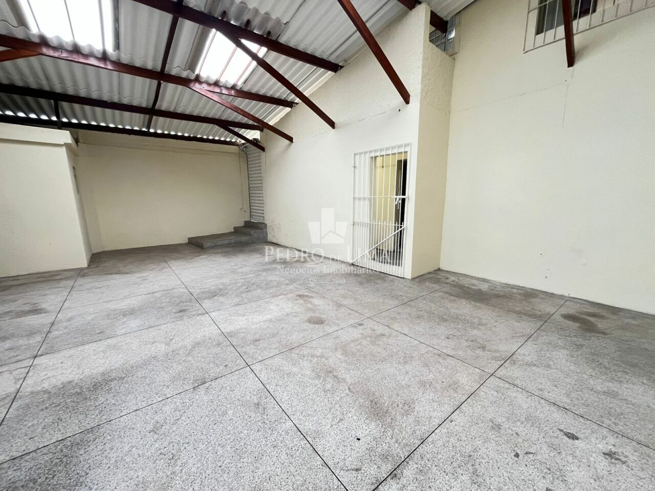 Casa Ampla com Edícula e 3 Vagas de Garagem Próximo a estação Engenheiro Goulart no Cangaíba  