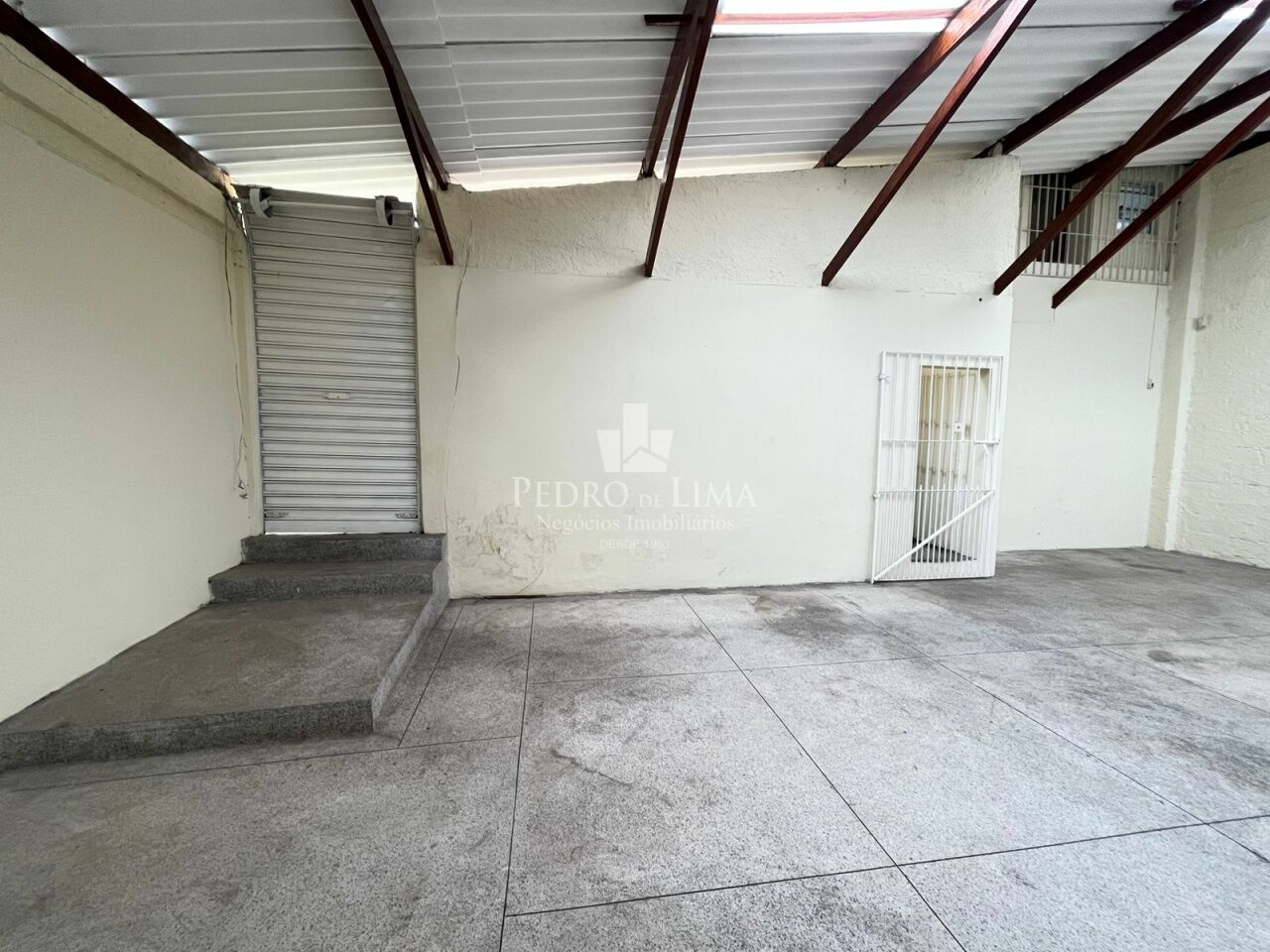Casa Ampla com Edícula e 3 Vagas de Garagem Próximo a estação Engenheiro Goulart no Cangaíba  