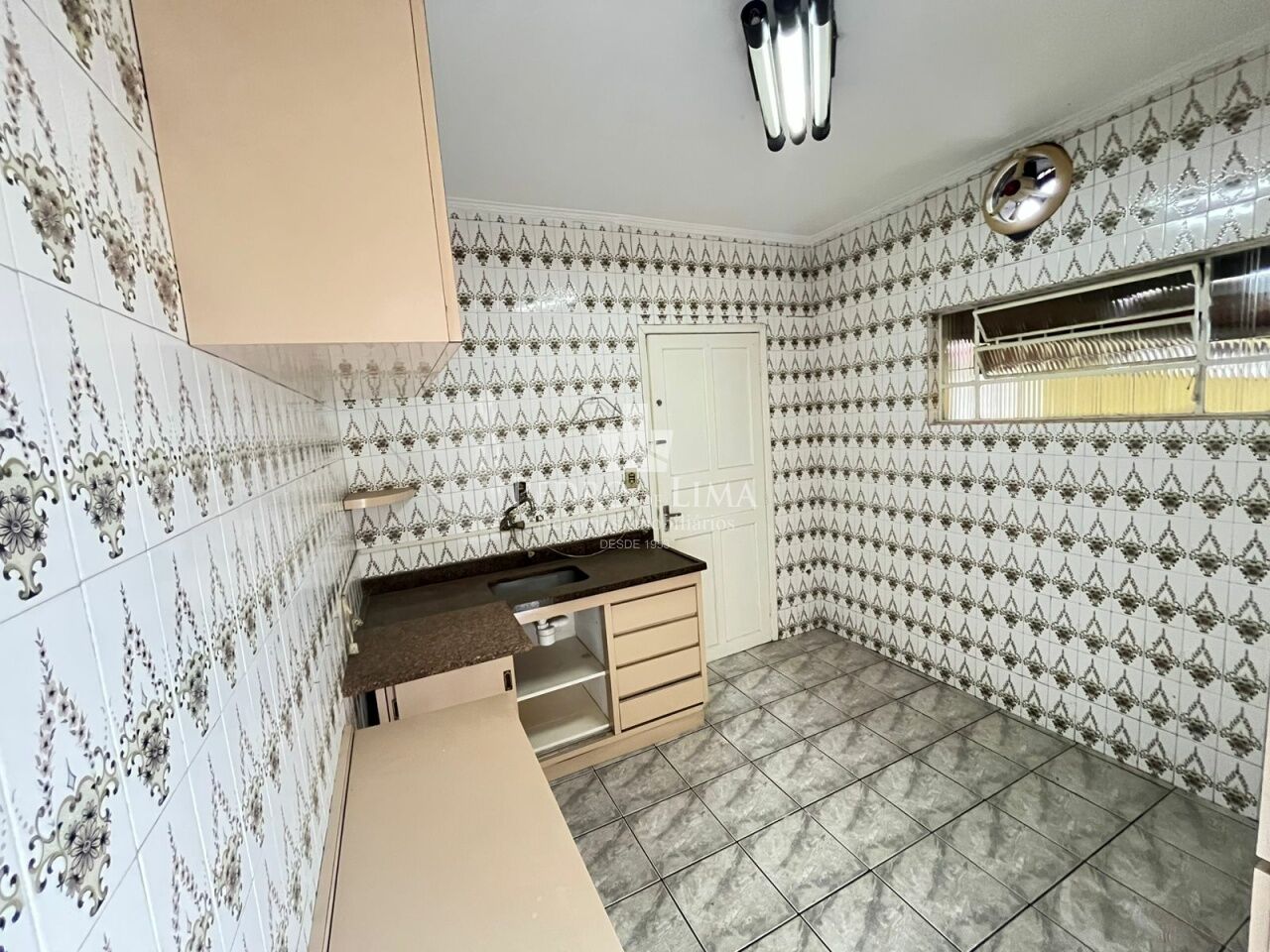 Casa Ampla com Edícula e 3 Vagas de Garagem Próximo a estação Engenheiro Goulart no Cangaíba  
