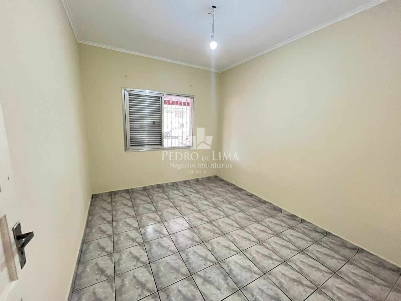 Casa Ampla com Edícula e 3 Vagas de Garagem Próximo a estação Engenheiro Goulart no Cangaíba  