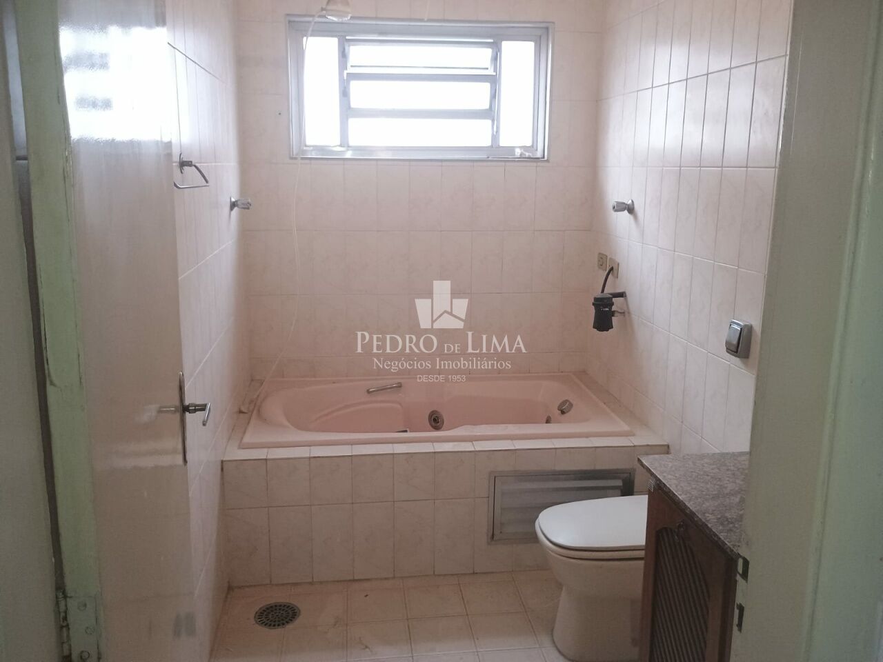 Casa com 3 dormitórios sendo 2 suites e 1 vaga de garagem no Cangaíba