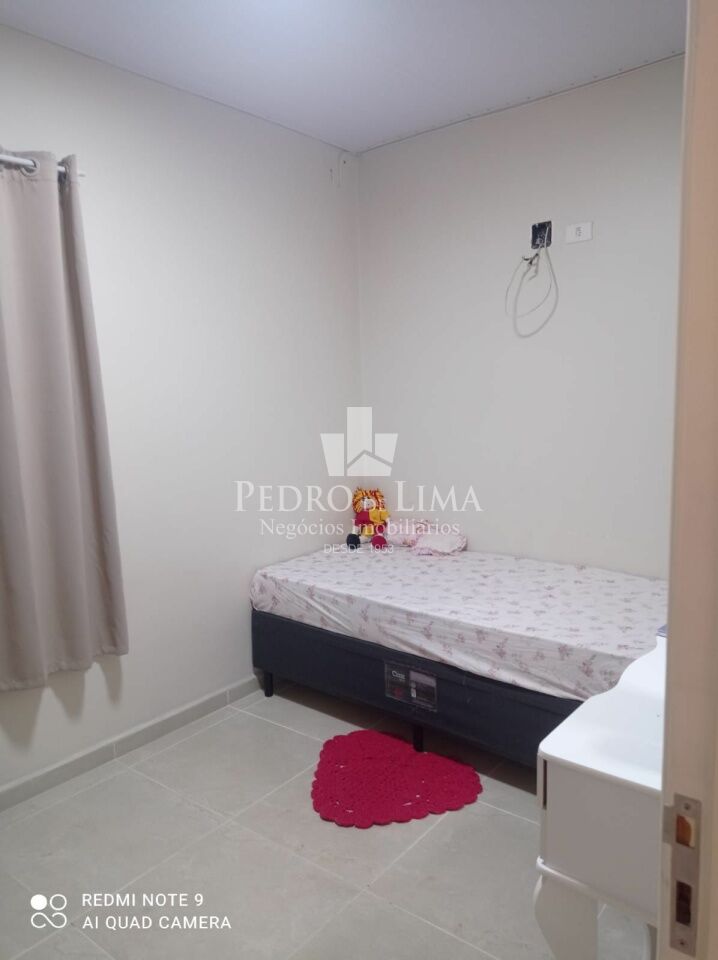 Terreno com duas casas na Penha