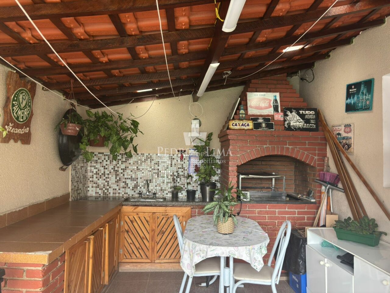 Terreno com duas casas na Penha