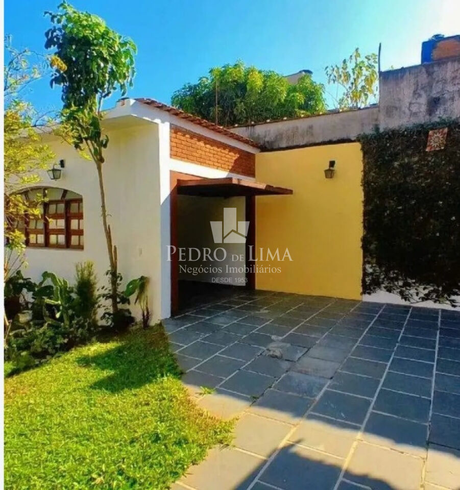 imagem do imovel Casa Térrea terreno 10x50 de 160m² de área construída 6 vagas e piscina em São Miguel   ref: PE43859
