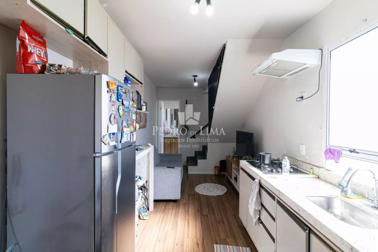 imagem do imovel Apartamento duplex com 67m² conta com 3 quartos sendo 1 suíte, sem vaga de garagem na  Vila Ré ref: PE43892