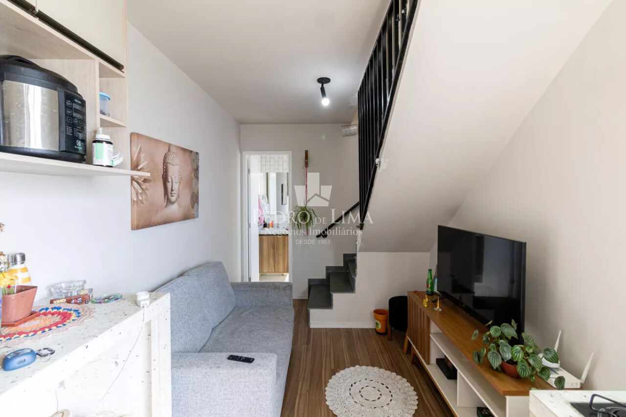 imagem do imovel Apartamento duplex com 67m² conta com 3 quartos sendo 1 suíte, sem vaga de garagem na  Vila Ré ref: PE43892