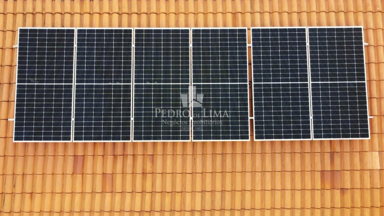 Sobrado 3 dormitórios e 4 vagas de excelente acabamento com aquecimento solar na Vila Jacui 