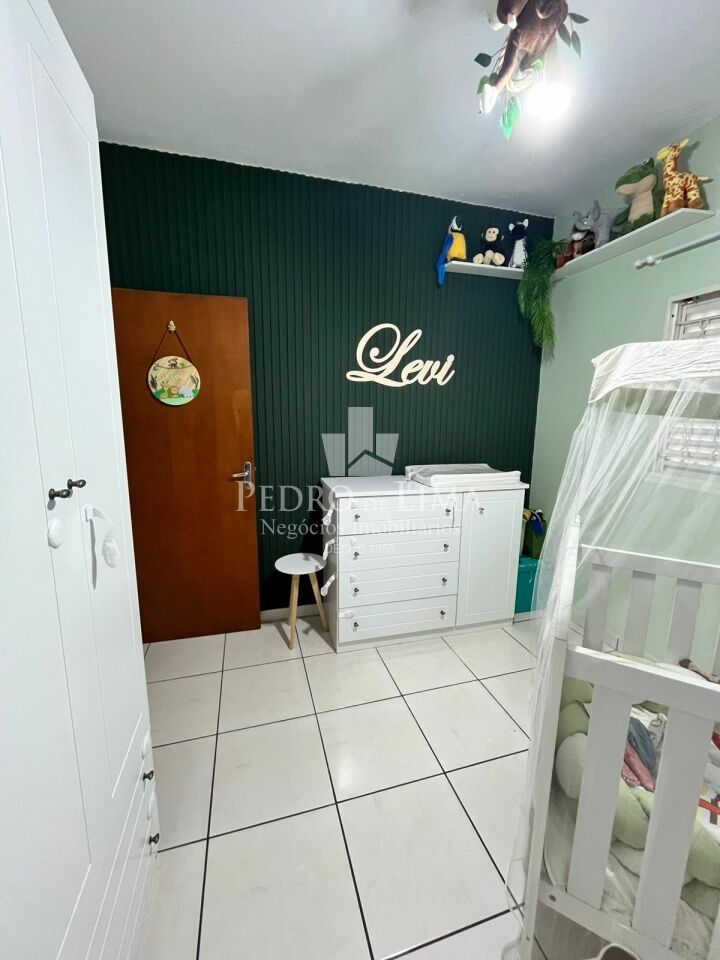 Sobrado 3 dormitórios e 4 vagas de excelente acabamento com aquecimento solar na Vila Jacui 