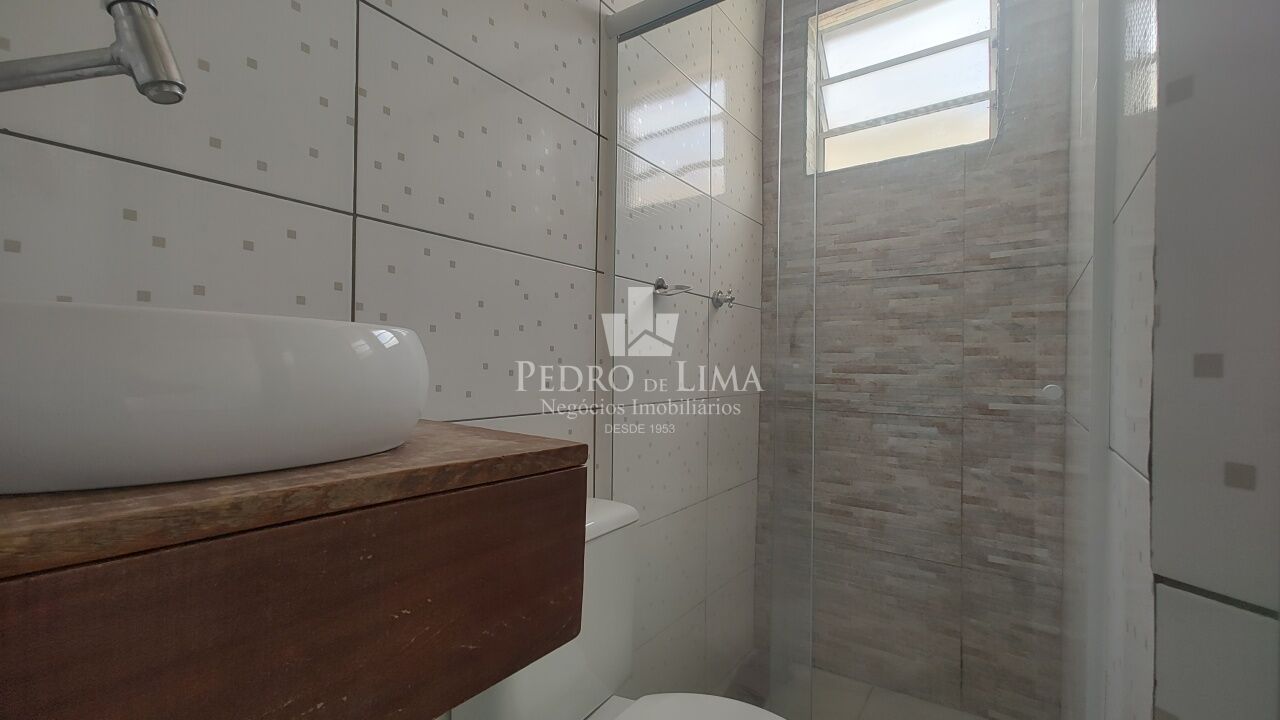 Casa fundos, de 52 m², com 2 quartos próximo ao Metrô Penha.