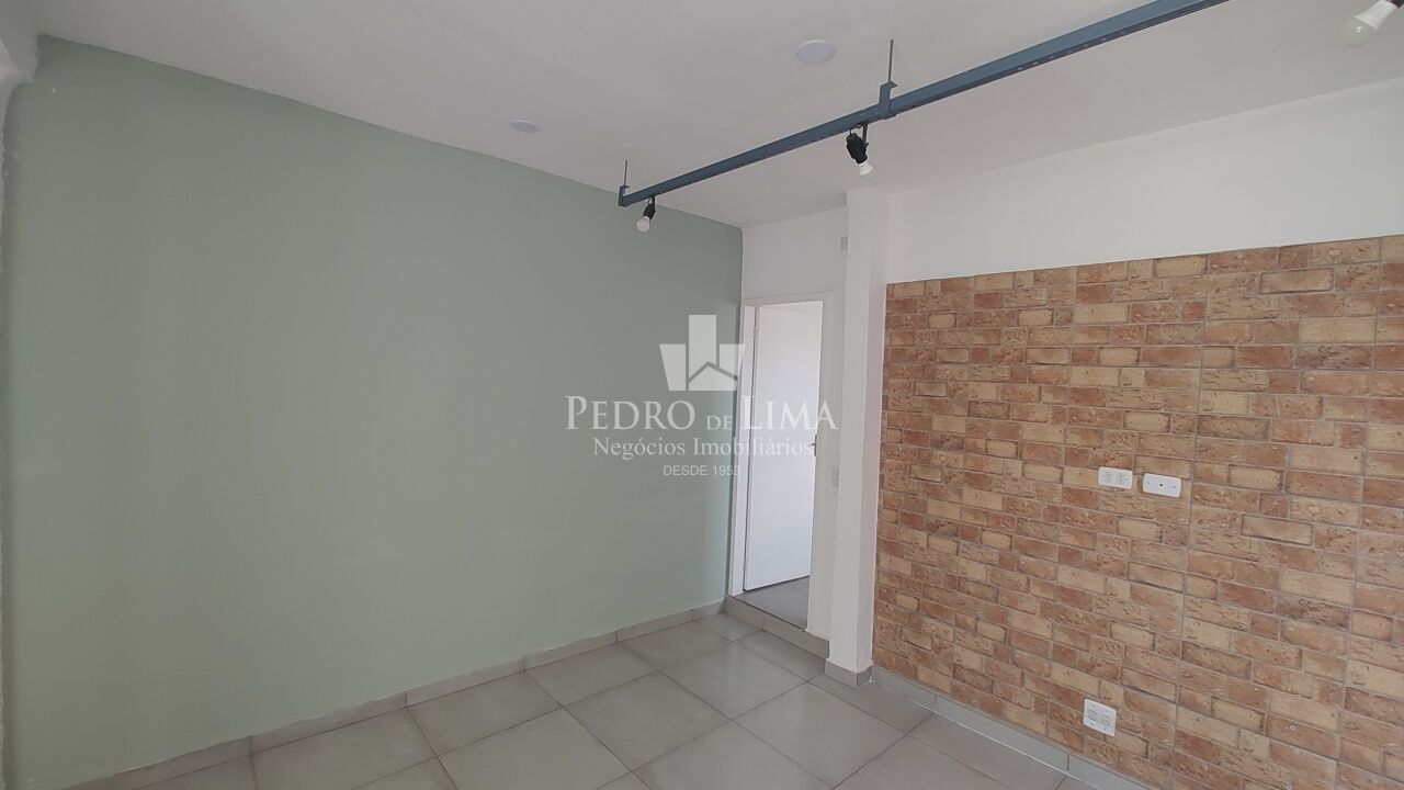 Casa fundos, de 52 m², com 2 quartos próximo ao Metrô Penha.