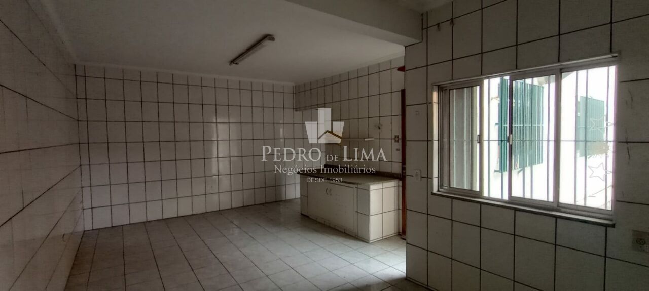 Salão comercial, industrial com mais 8 salas na Penha.