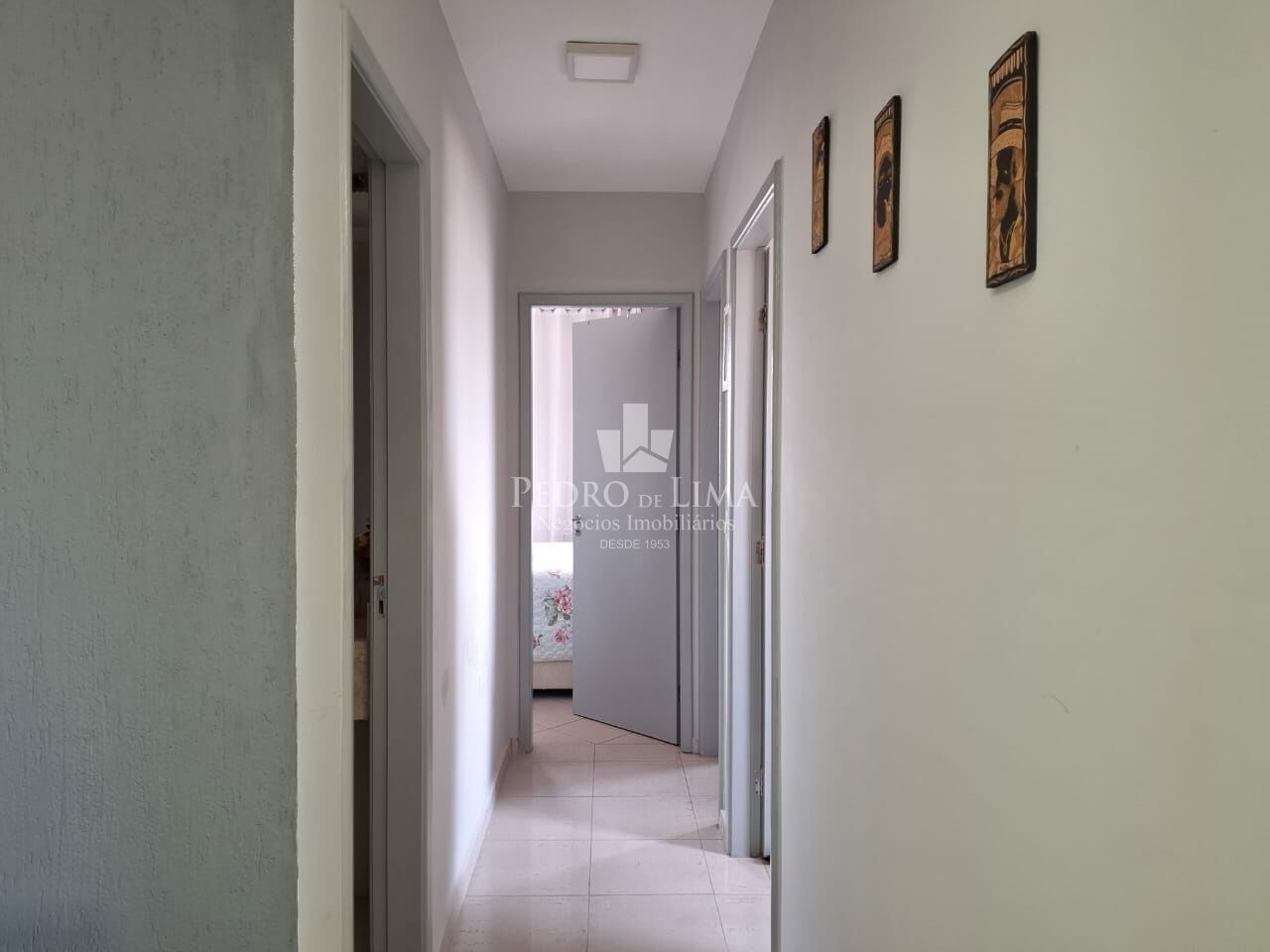 Apartamento 78m², com 3 quartos sendo 1 suíte e 2 vagas na Ponte Rasa